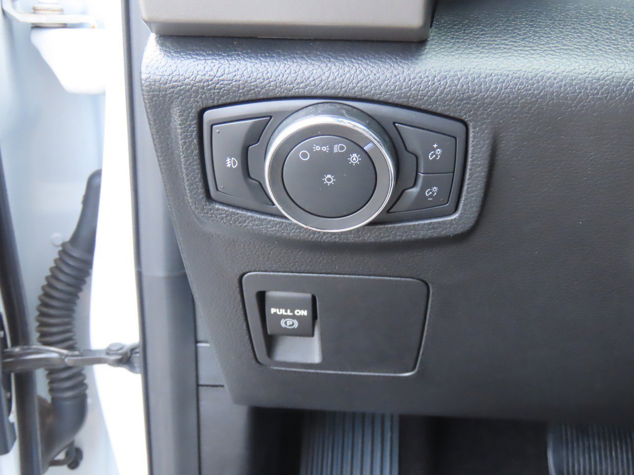 Certified 2020 Ford Expedition XLT RWD image 27