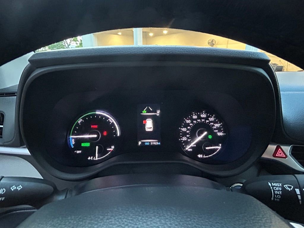 Used 2024 Toyota Sienna XLE image 40