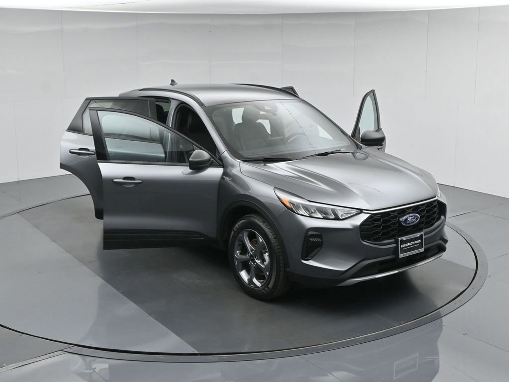 Certified 2025 Ford Escape ST-Line AWD/4WD image 42