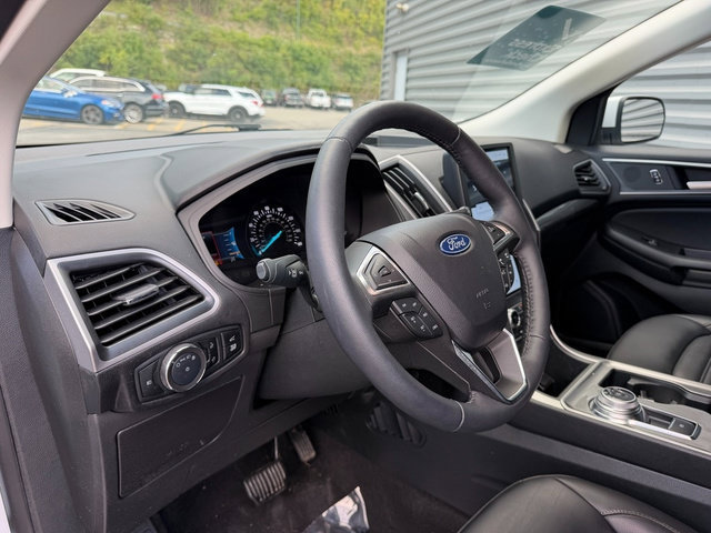 Certified 2024 Ford Edge SEL w/ Convenience Package AWD/4WD image 15