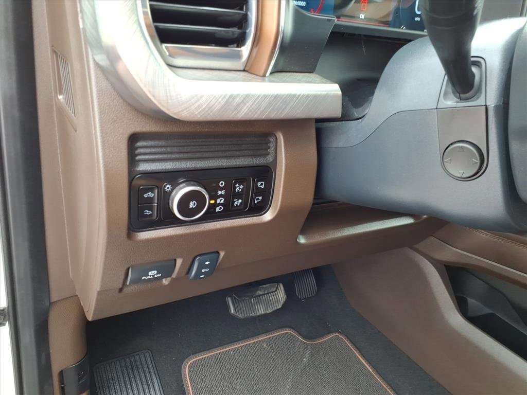 Certified 2025 Ford F450 King Ranch w/ Chrome Package image 28