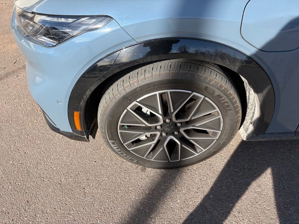 Certified 2024 Ford Mustang Mach-E Premium image 9