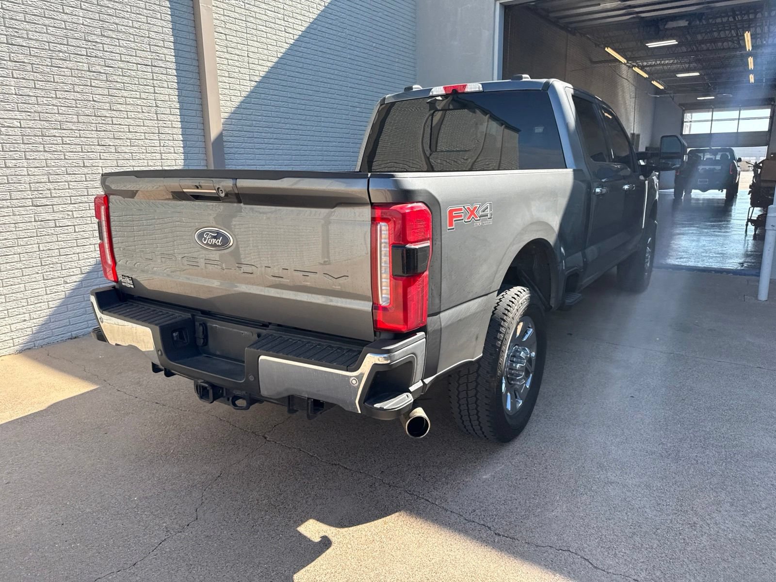 Certified 2024 Ford F250 Lariat w/ Lariat Ultimate Package AWD/4WD image 7