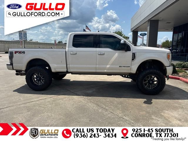 Certified 2017 Ford F250 Platinum w/ Platinum Ultimate Package AWD/4WD image 4