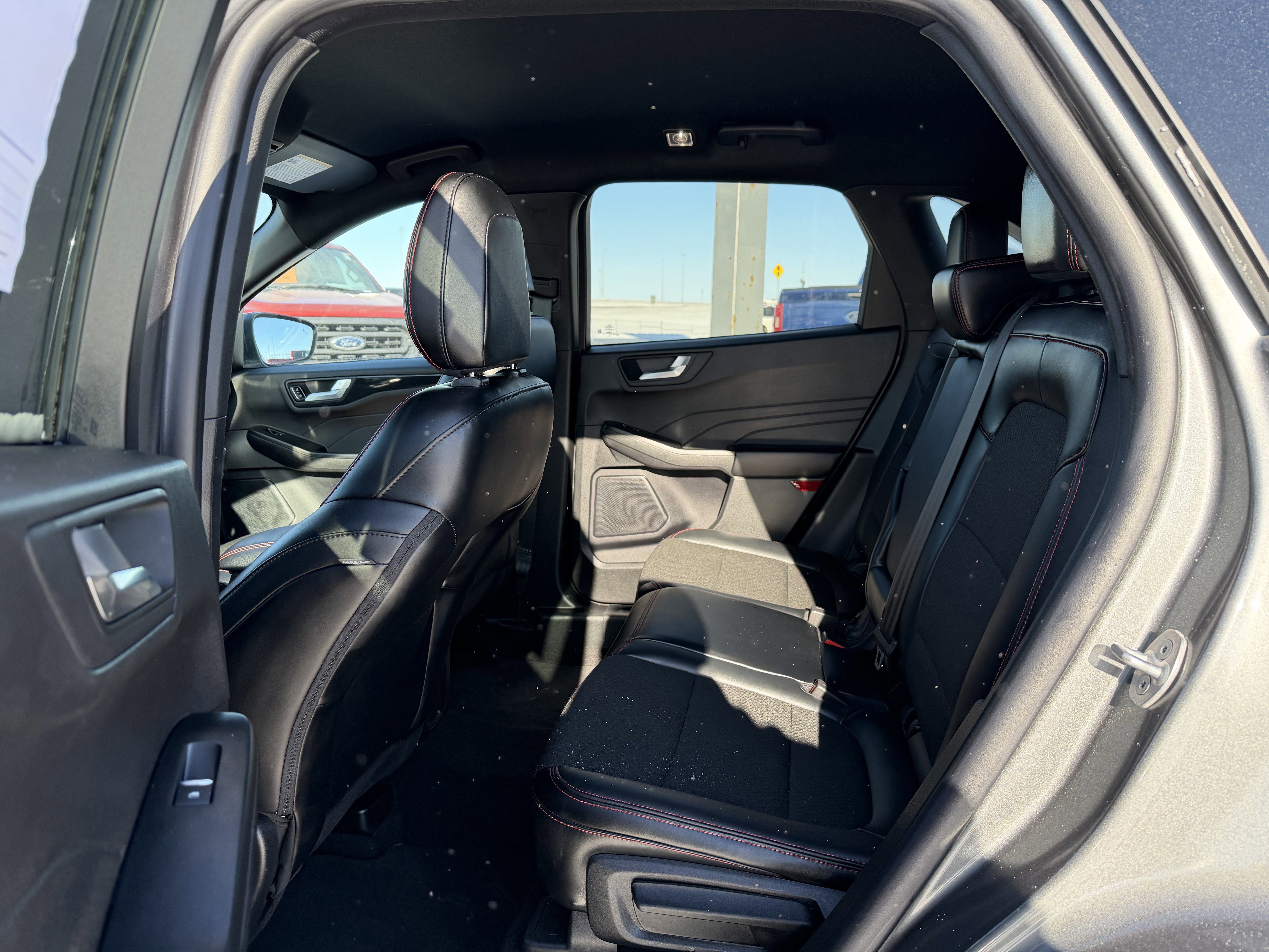 Certified 2025 Ford Escape ST-Line Select image 19