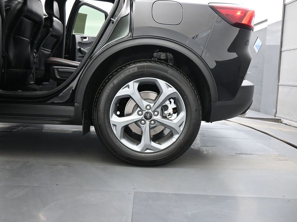 Certified 2025 Ford Escape ST-Line image 21