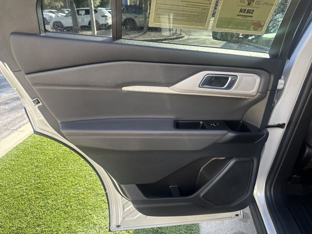 Certified 2025 Ford Explorer Active RWD image 16