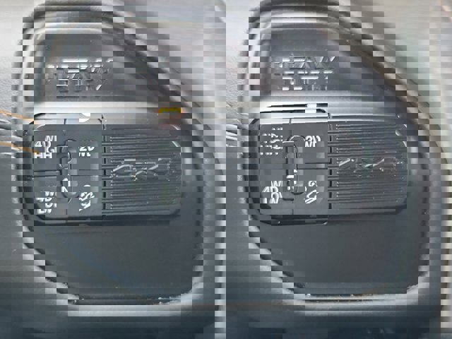 Used 2024 RAM 2500 Limited w/ Safety Group image 24