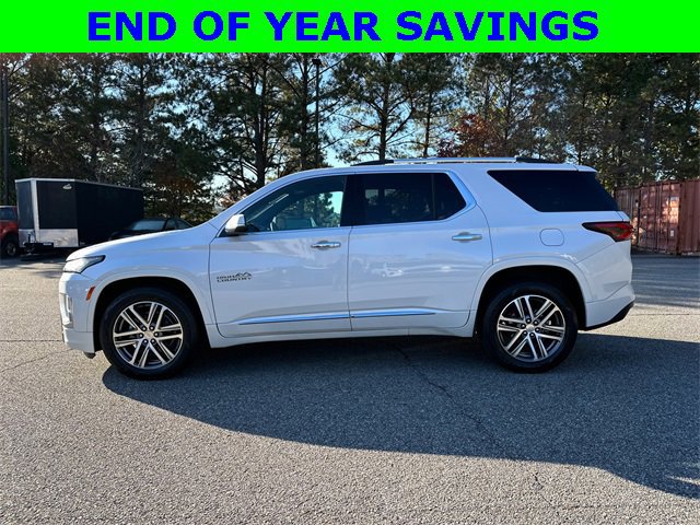 Used 2023 Chevrolet Traverse High Country image 2