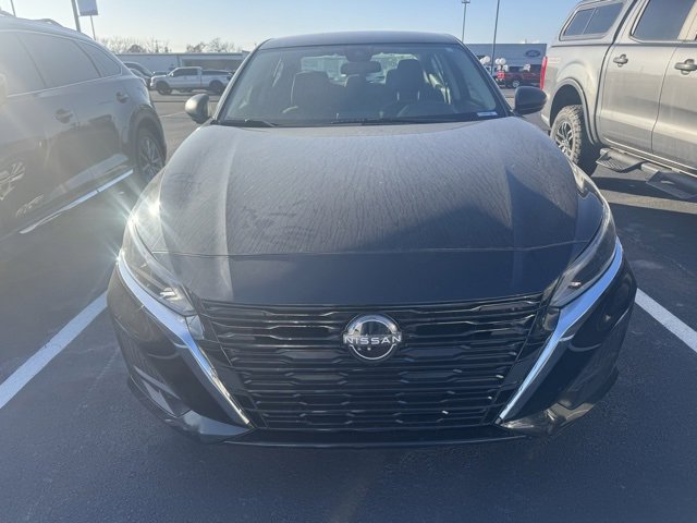 Used 2024 Nissan Altima 2.5 S image 2