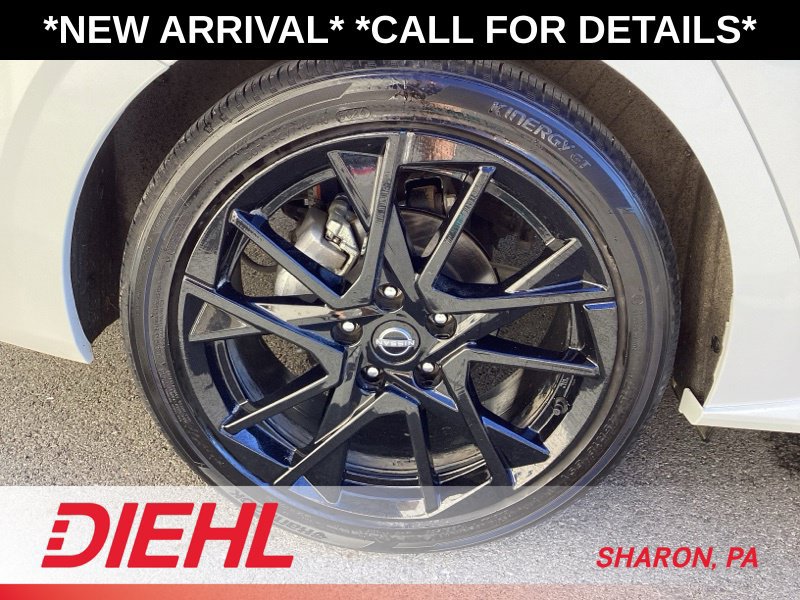 Used 2025 Nissan Sentra SR FWD image 11