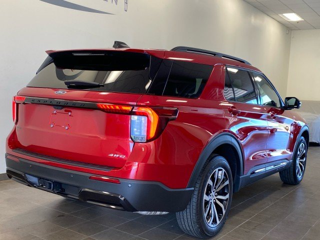 Certified 2025 Ford Explorer ST-Line AWD/4WD image 7