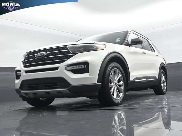 Certified 2020 Ford Explorer XLT w/ Equipment Group 202A RWD image 11