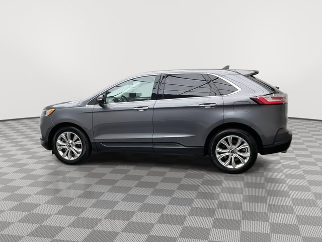 Certified 2024 Ford Edge Titanium AWD/4WD image 38
