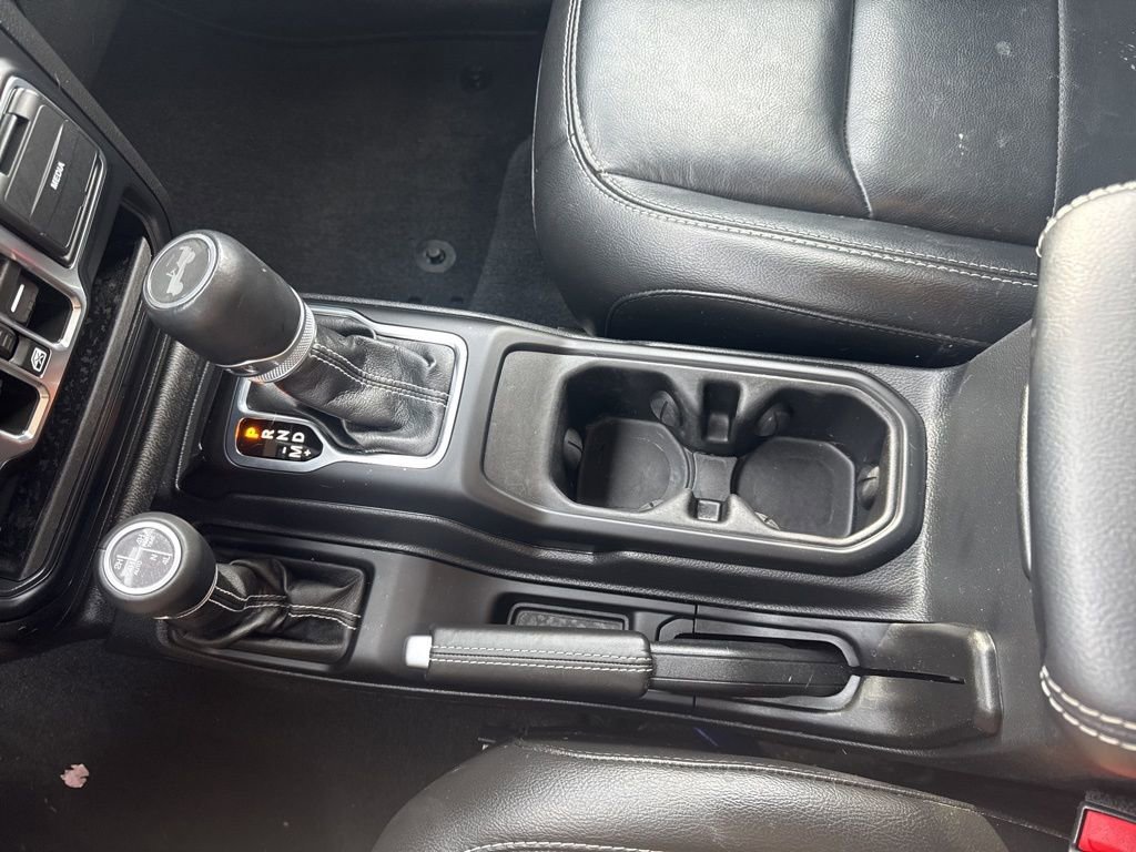 Used 2023 Jeep Wrangler Unlimited Sahara w/ Cold Weather Group image 25