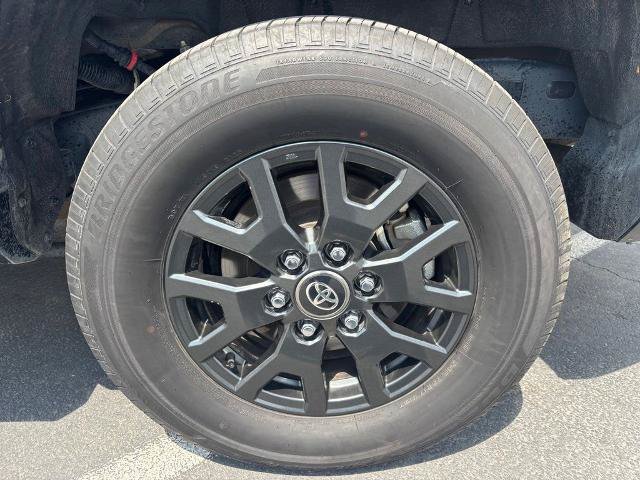 Used 2025 Toyota 4Runner SR5 AWD/4WD image 11