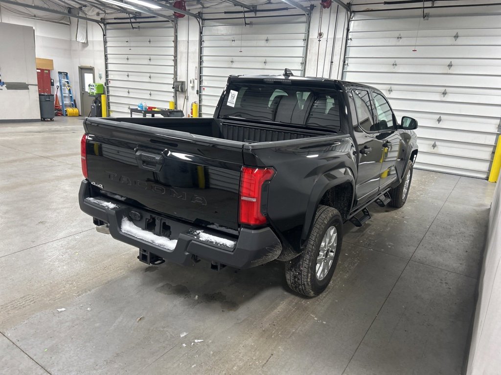 Used 2025 Toyota Tacoma SR image 3