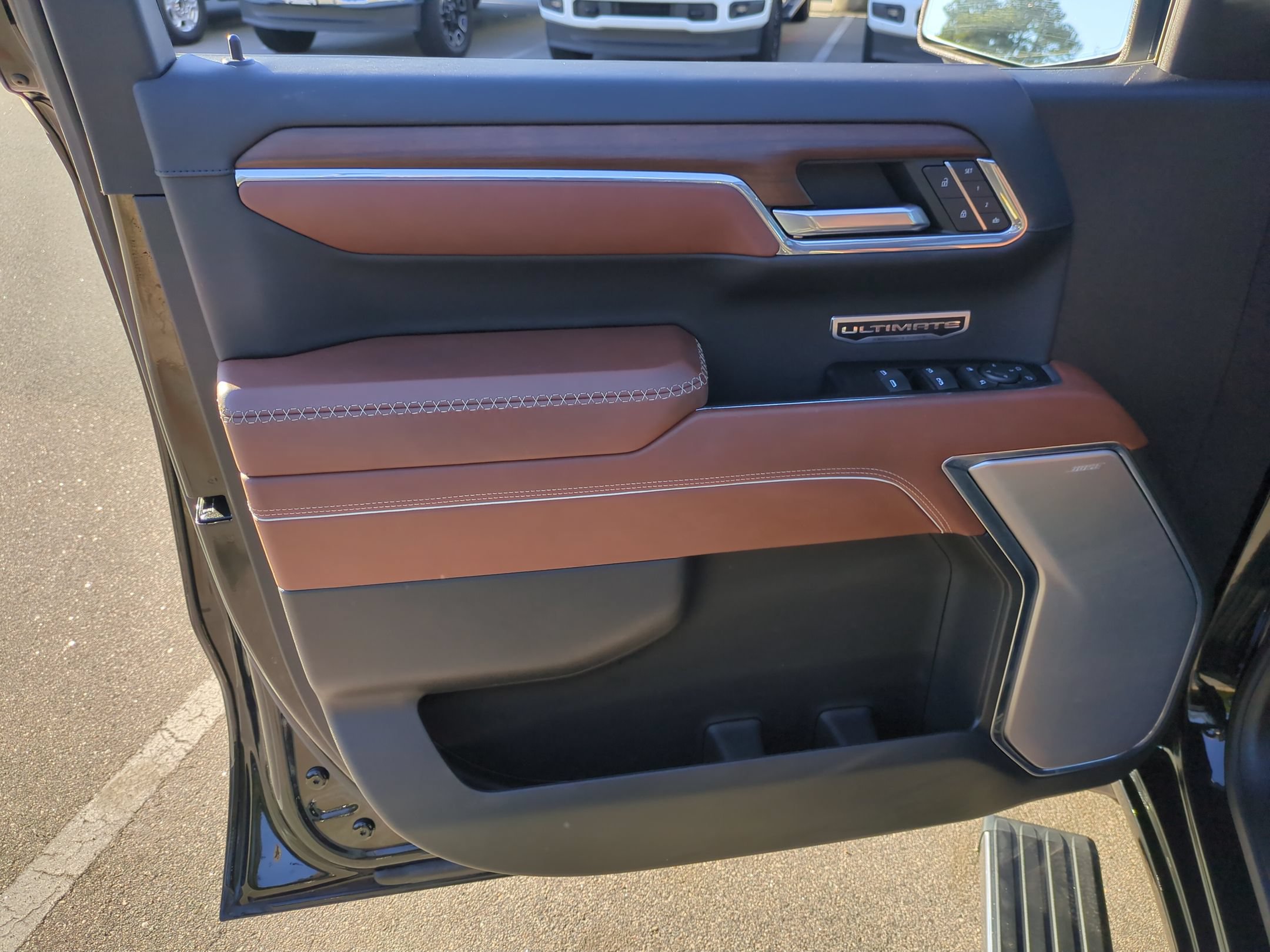 Used 2024 GMC Sierra 1500 Denali Ultimate AWD/4WD image 14