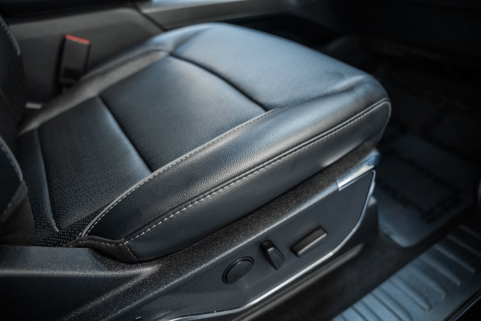 Certified 2024 Ford F150 Lariat image 45