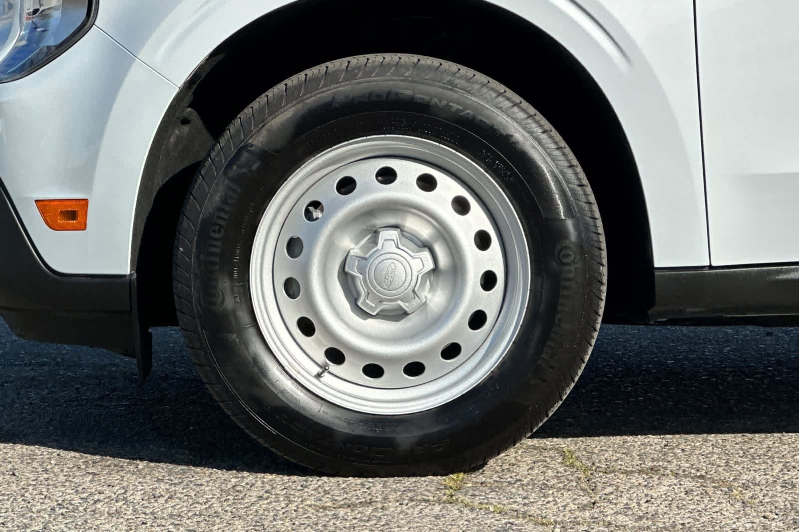 Certified 2025 Ford Maverick XL image 25