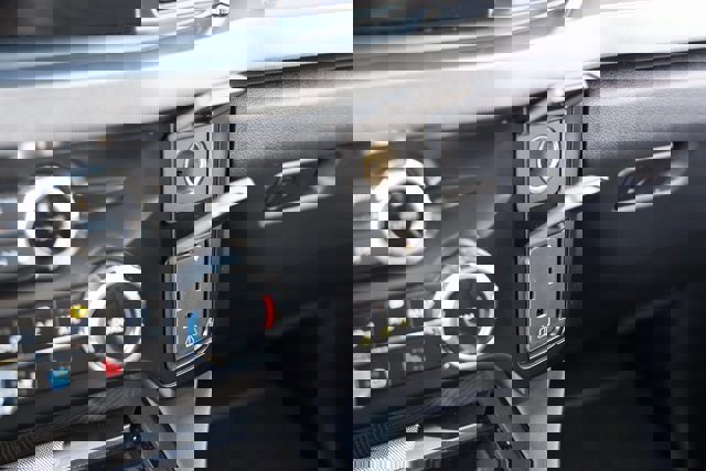 Certified 2025 Ford F250 Platinum image 24