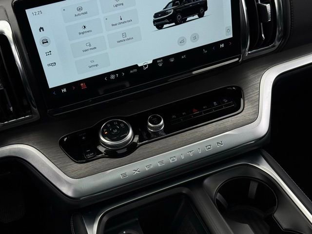 Certified 2025 Ford Expedition Platinum image 45