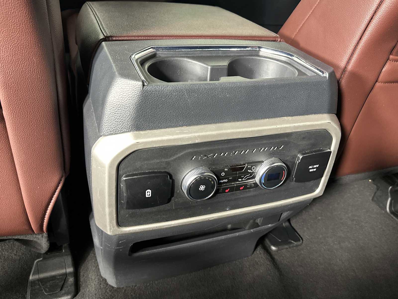 Certified 2024 Ford Expedition Limited image 23