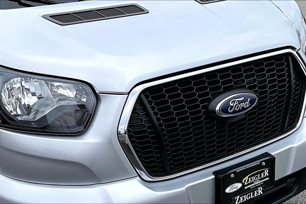 Certified 2025 Ford Transit 350 XLT RWD image 30