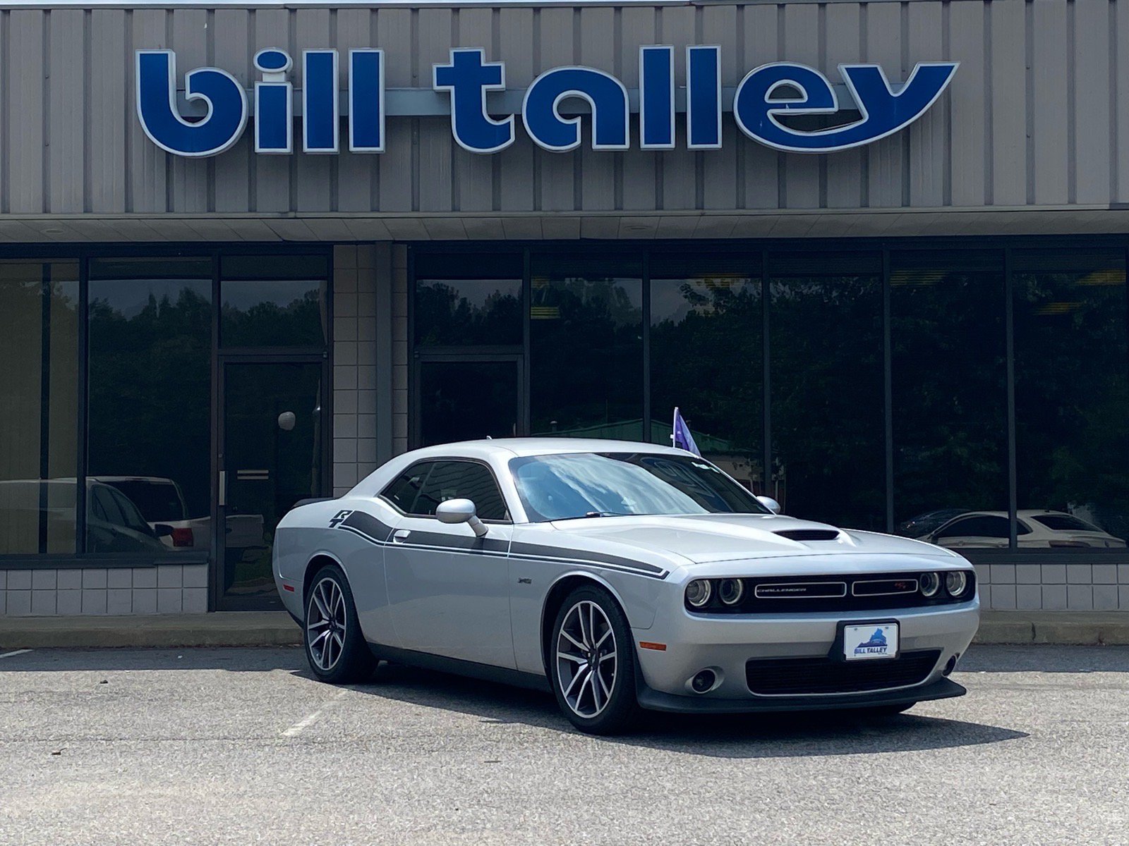 Used 2023 Dodge Challenger R/T w/ Plus Package RWD image 2