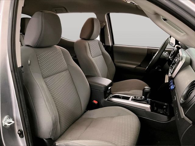 Used 2021 Toyota Tacoma SR5 AWD/4WD image 7