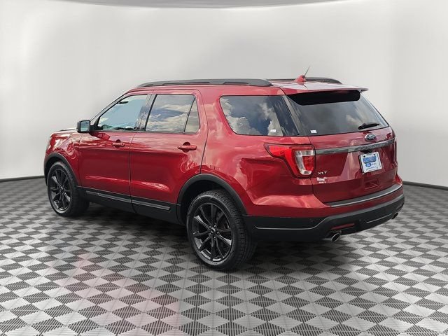 Certified 2019 Ford Explorer XLT w/ Equipment Group 202A FWD image 4