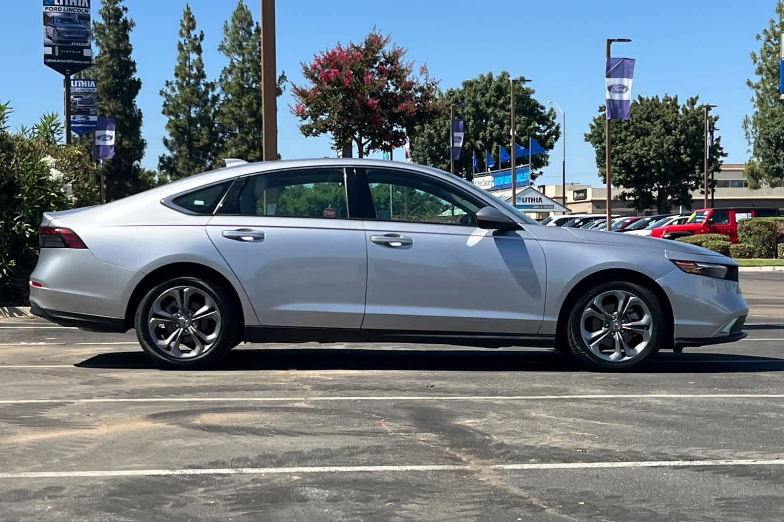 Used 2023 Honda Accord EX image 8