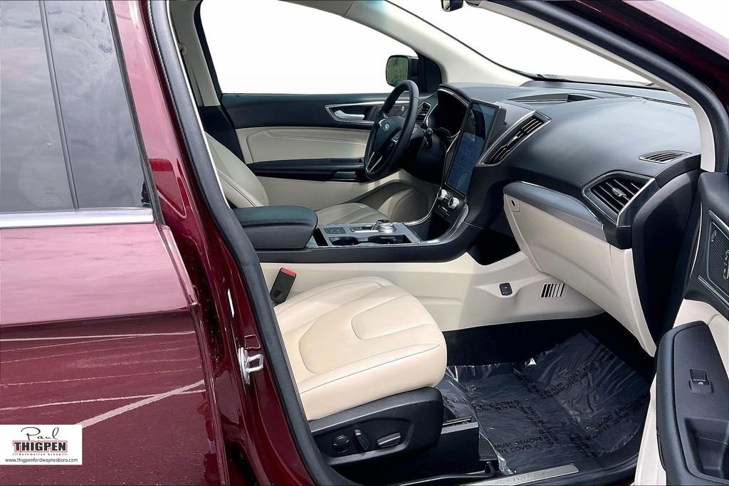 Certified 2021 Ford Edge Titanium FWD image 7