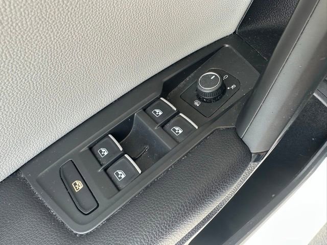 Used 2019 Volkswagen Tiguan SEL FWD image 26