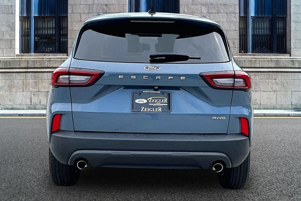 Certified 2025 Ford Escape ST-Line w/ Tech Pack #1 AWD/4WD image 4