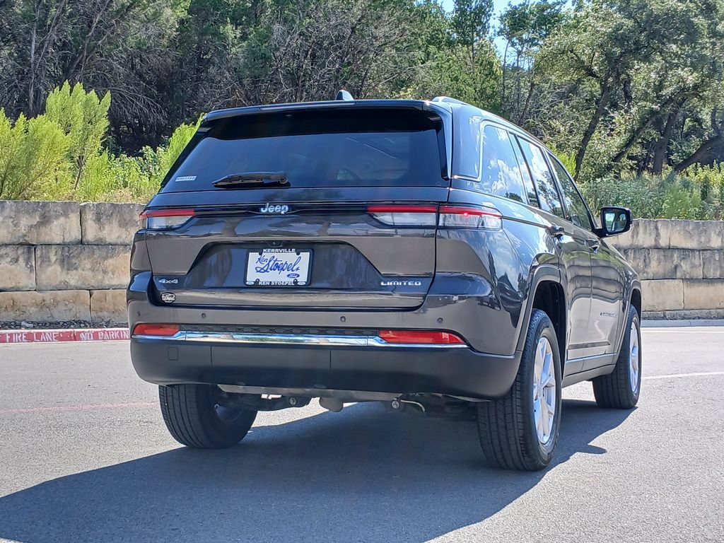 Used 2022 Jeep Grand Cherokee Limited AWD/4WD image 3