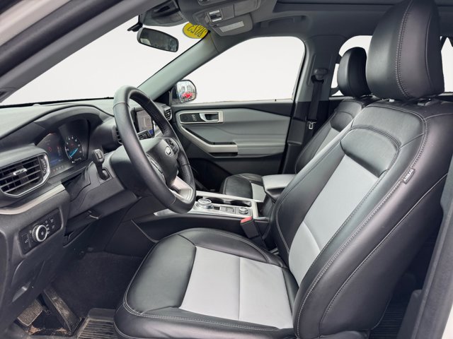 Certified 2023 Ford Explorer XLT w/ Equipment Group 202A image 12