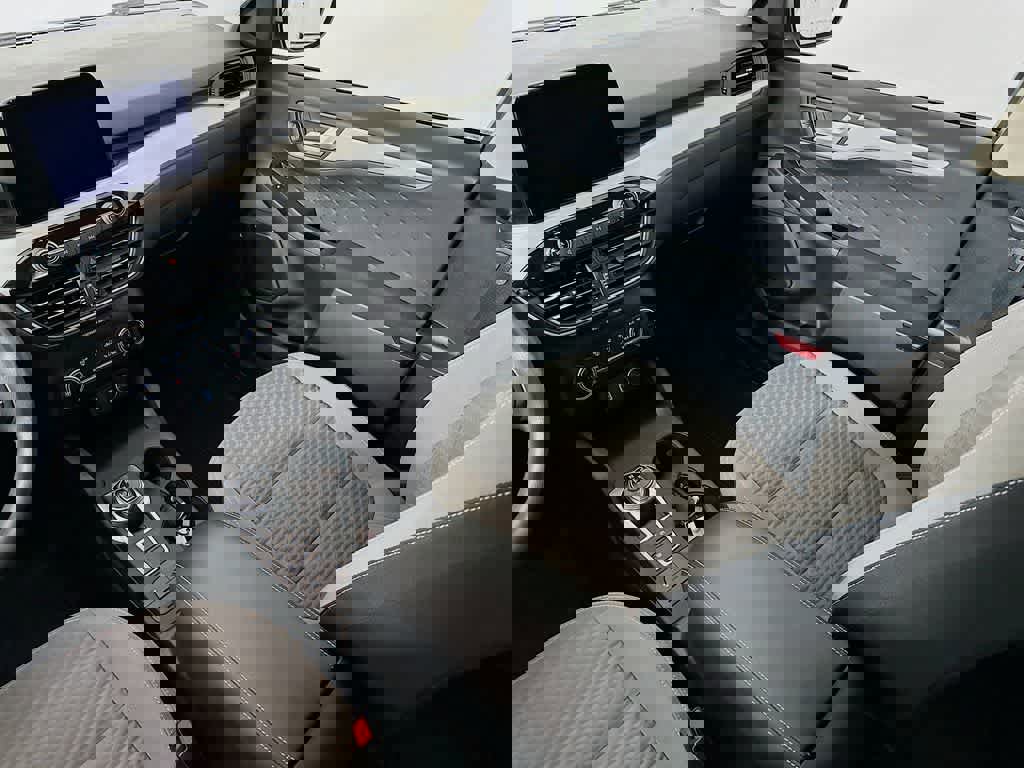 Certified 2020 Ford Escape SE image 14