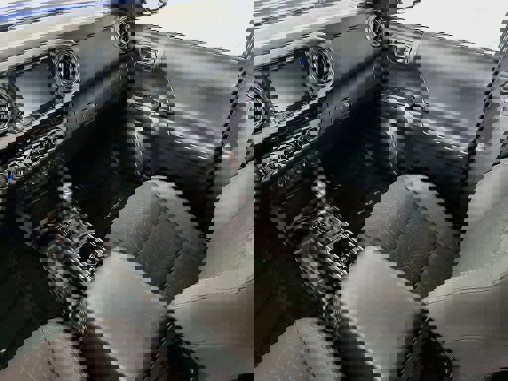 Used 2017 Toyota Tacoma 4x4 Double Cab image 14