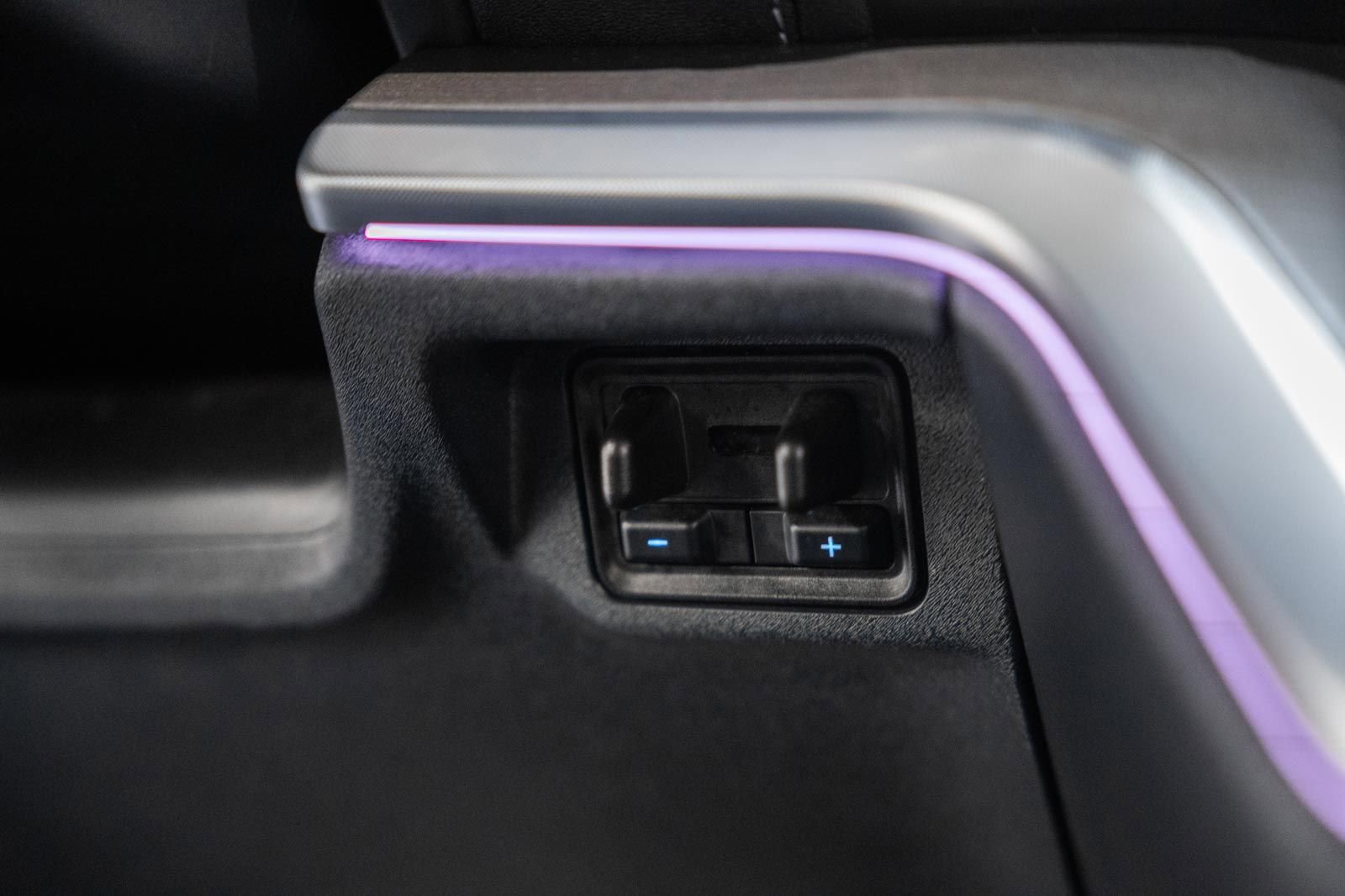 Certified 2025 Ford Expedition Max Platinum image 35