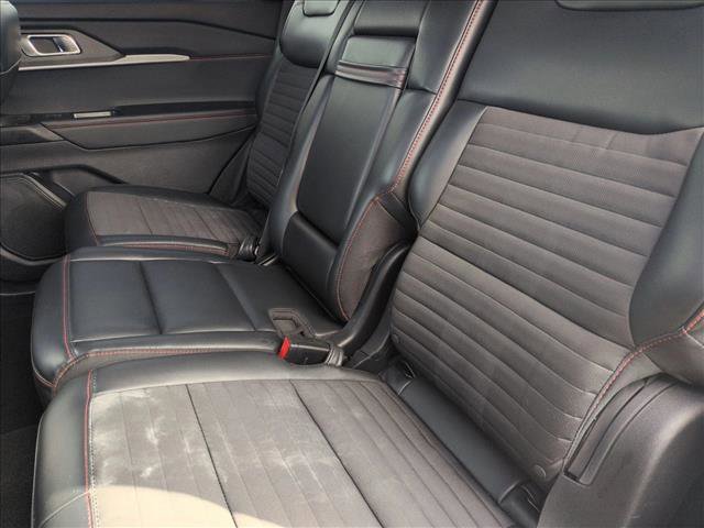 Certified 2025 Ford Explorer ST-Line w/ ST-Line Street Pack image 18