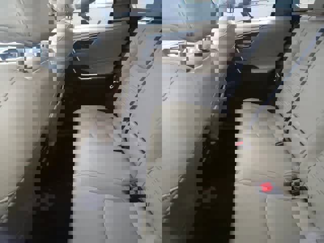 Used 2023 Toyota RAV4 XLE Premium image 10