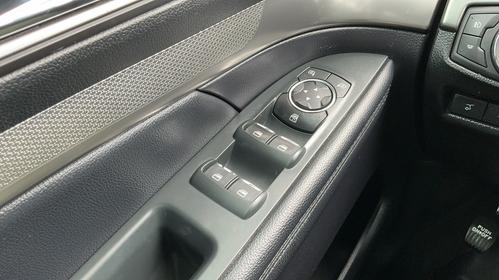 Certified 2019 Ford Explorer XLT w/ Equipment Group 202A FWD image 13