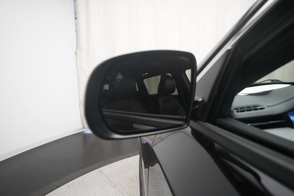 Used 2024 Jeep Compass Latitude AWD/4WD image 24