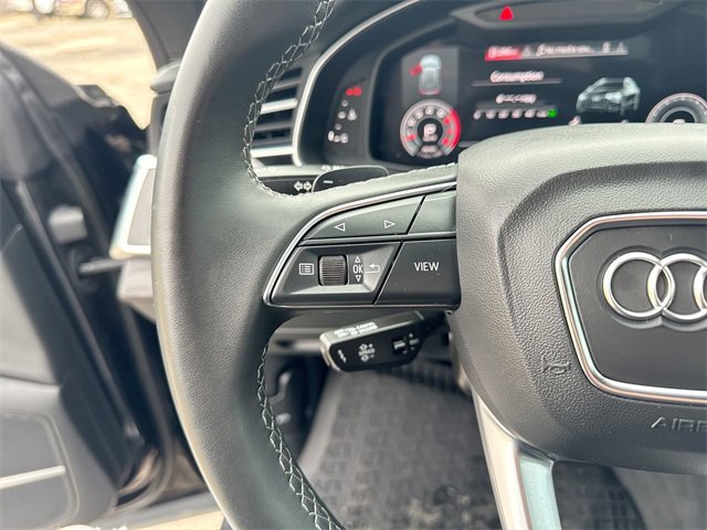 Used 2021 Audi Q8 Prestige w/ Prestige Package image 33
