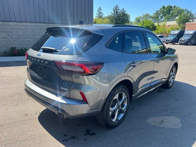 Certified 2024 Ford Escape ST-Line w/ Tech Pack #1 AWD/4WD image 5