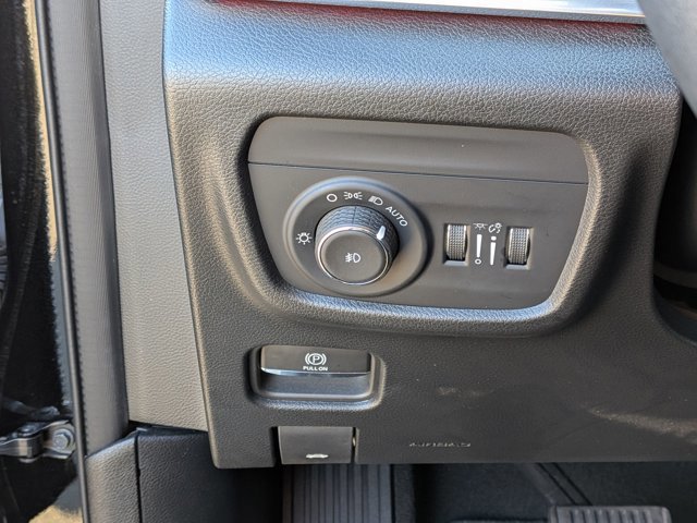 Used 2023 Jeep Grand Cherokee L Summit w/ High Altitude Package image 17