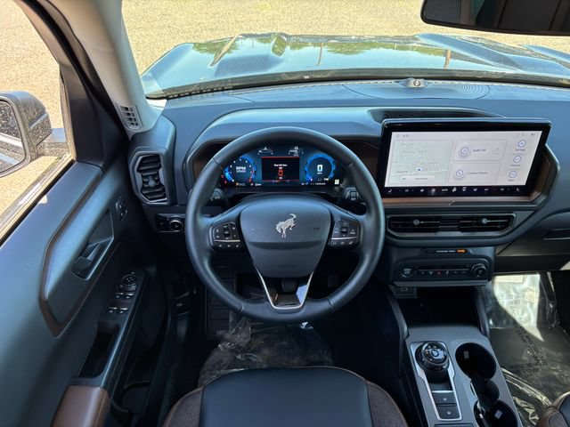 Certified 2025 Ford Bronco Sport Outer Banks w/ Outer Banks Tech Package+ AWD/4WD image 7