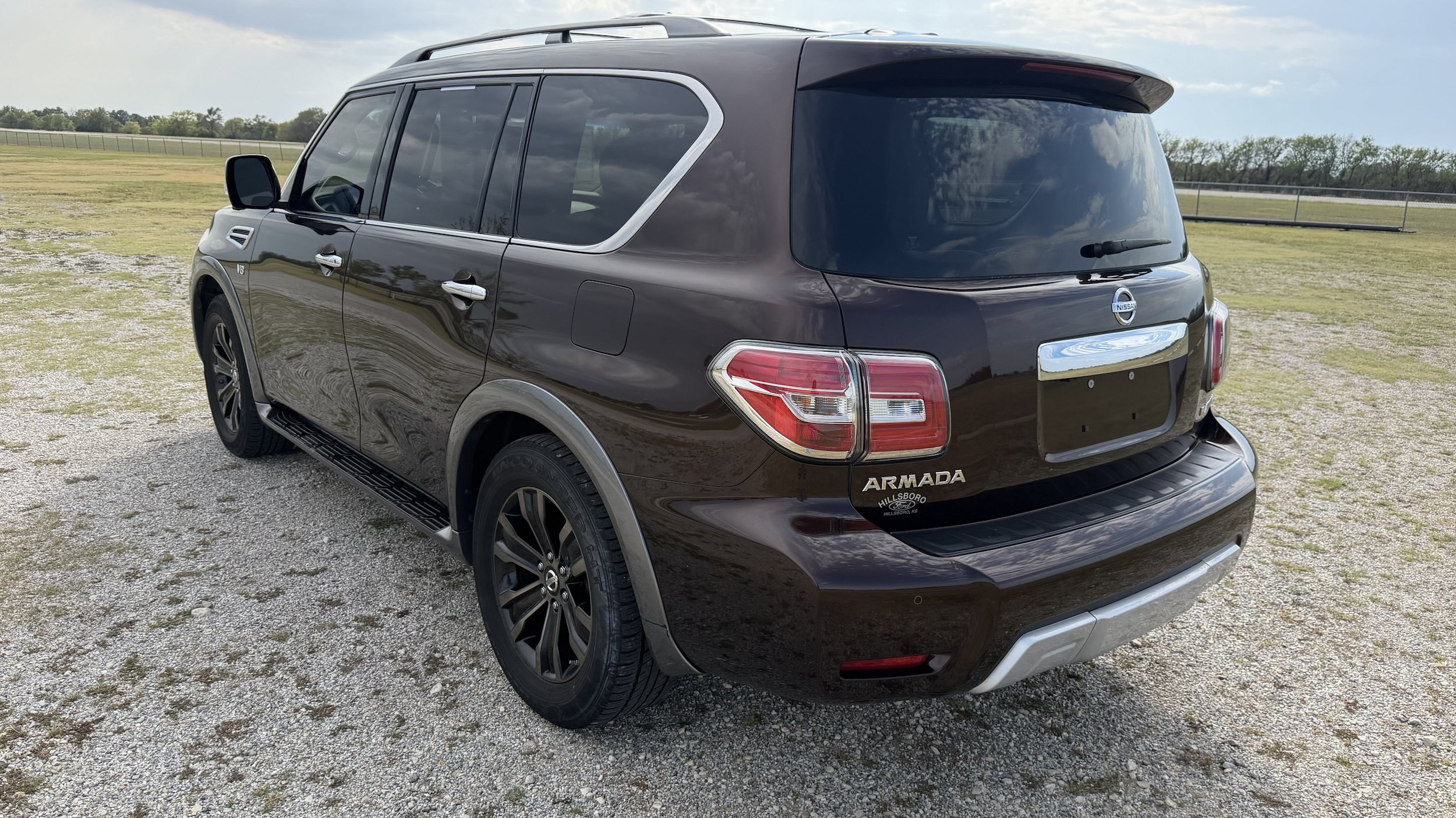 Used 2017 Nissan Armada Platinum AWD/4WD image 11