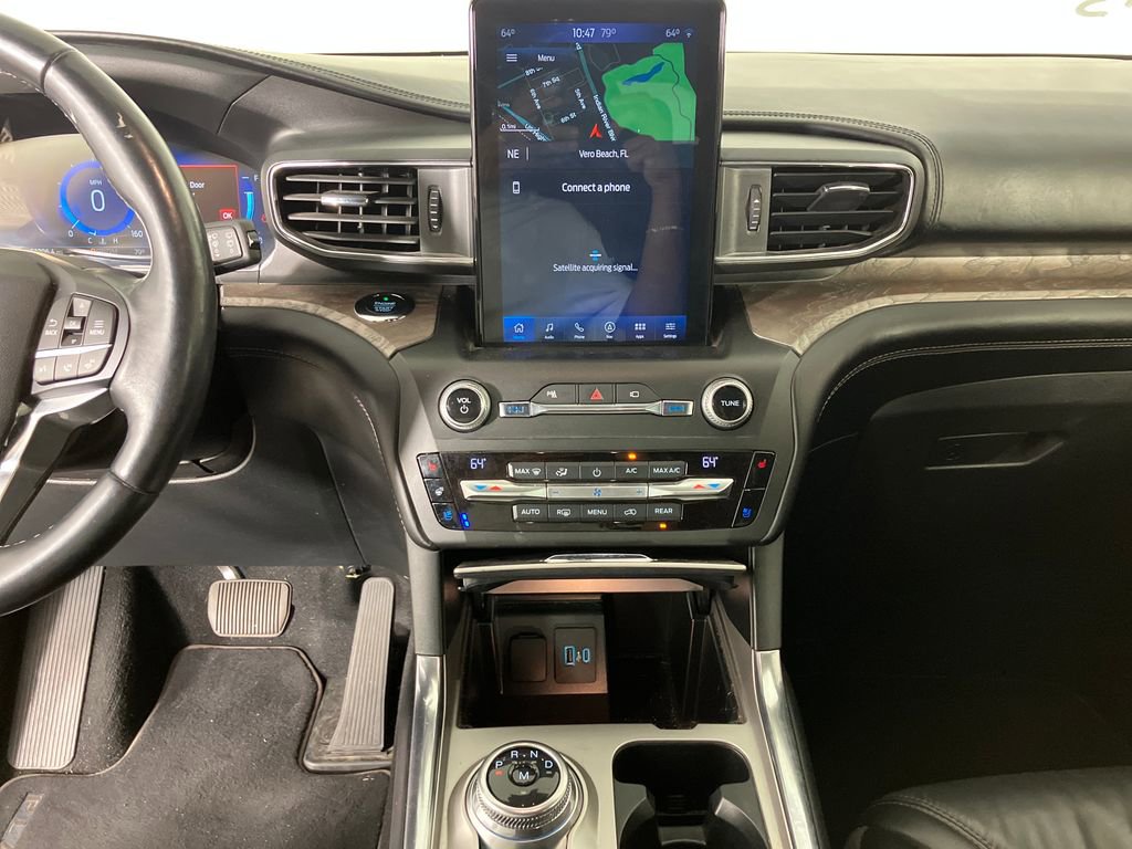 Certified 2020 Ford Explorer Platinum w/ Premium Technology Package image 29